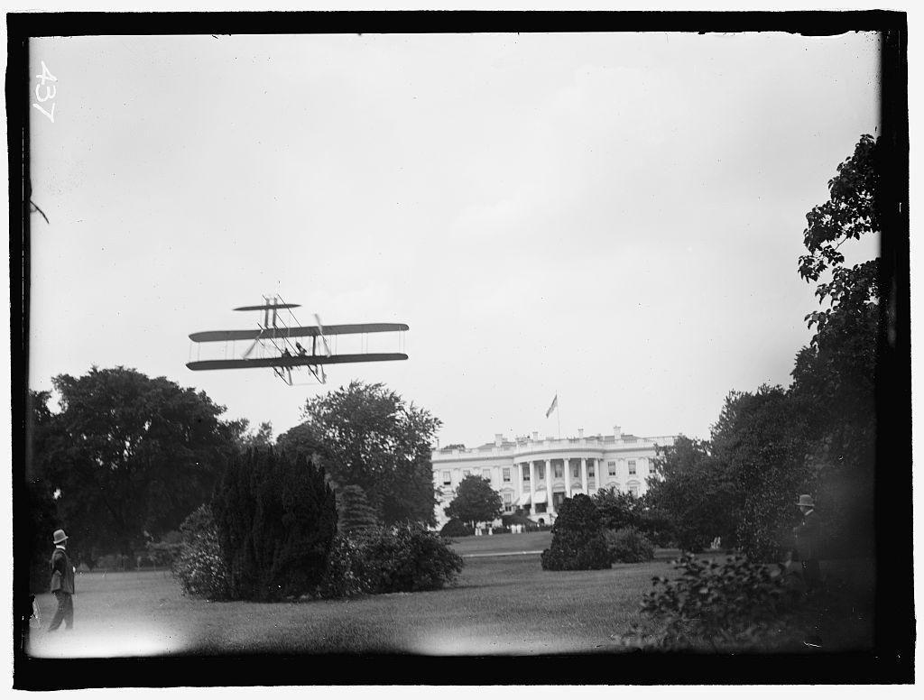 Harry Atwood taking off from the South Lawn of the White House, July 1911